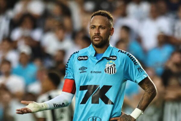 Neymar test Positive to Covid-19